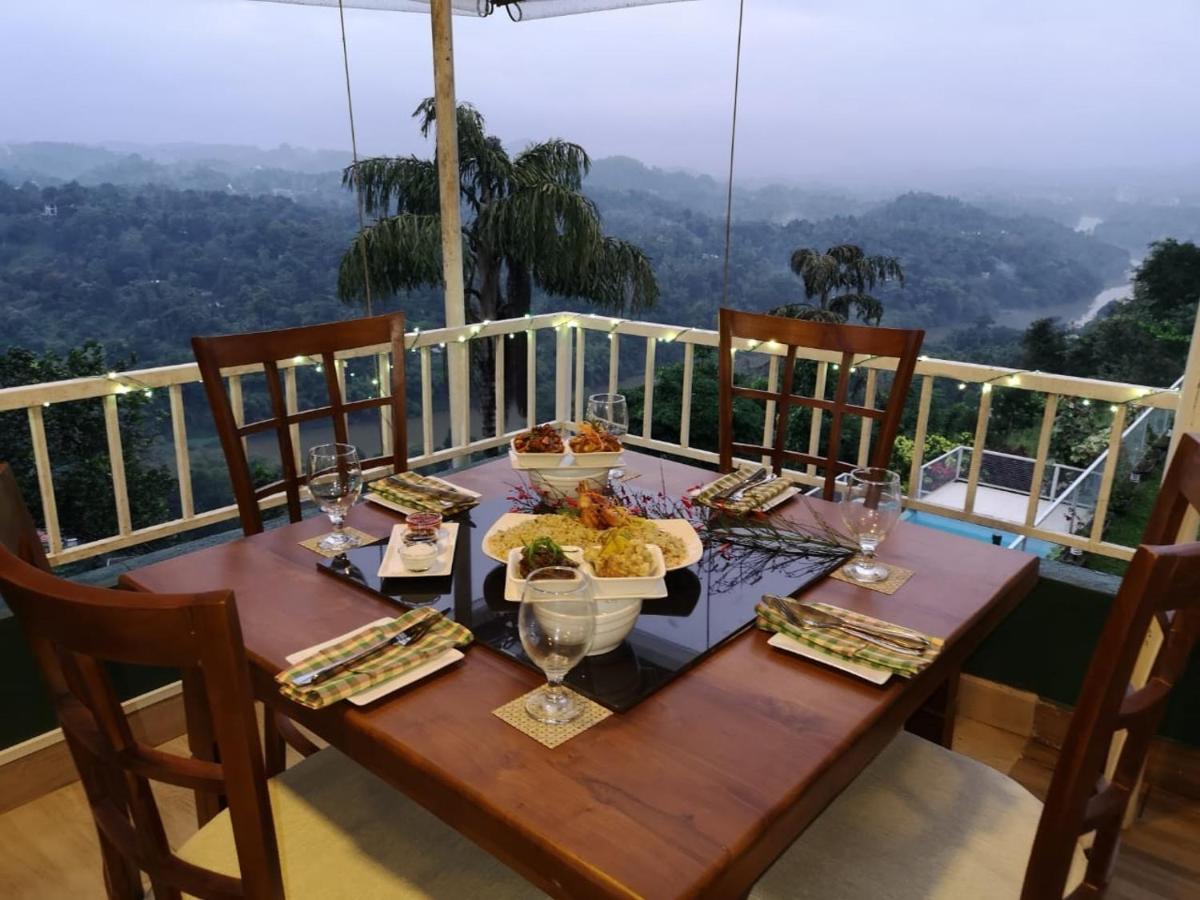 The Mountbatten Hotel Kandy Buitenkant foto